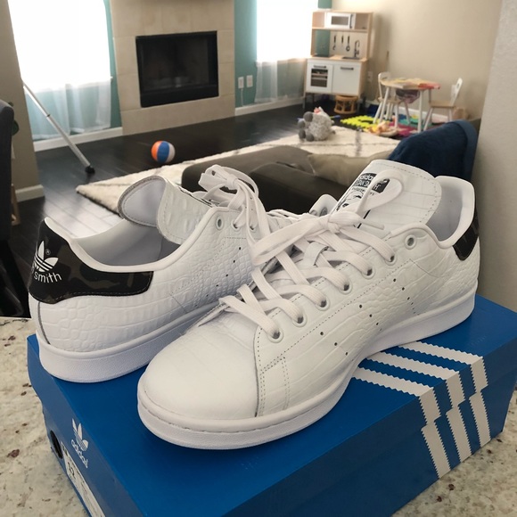 stan smith camo snakeskin